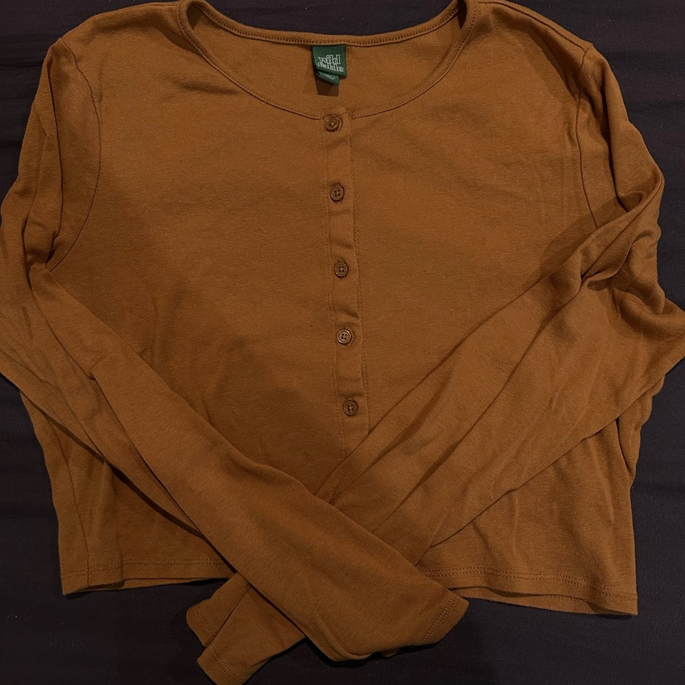 Cropped shirt